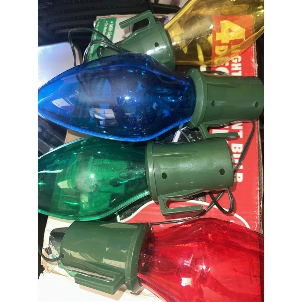 2 Sets 4 Lighted GIANT BULB Xmas Decorations Pathway Strand C7 Light Set Stakes